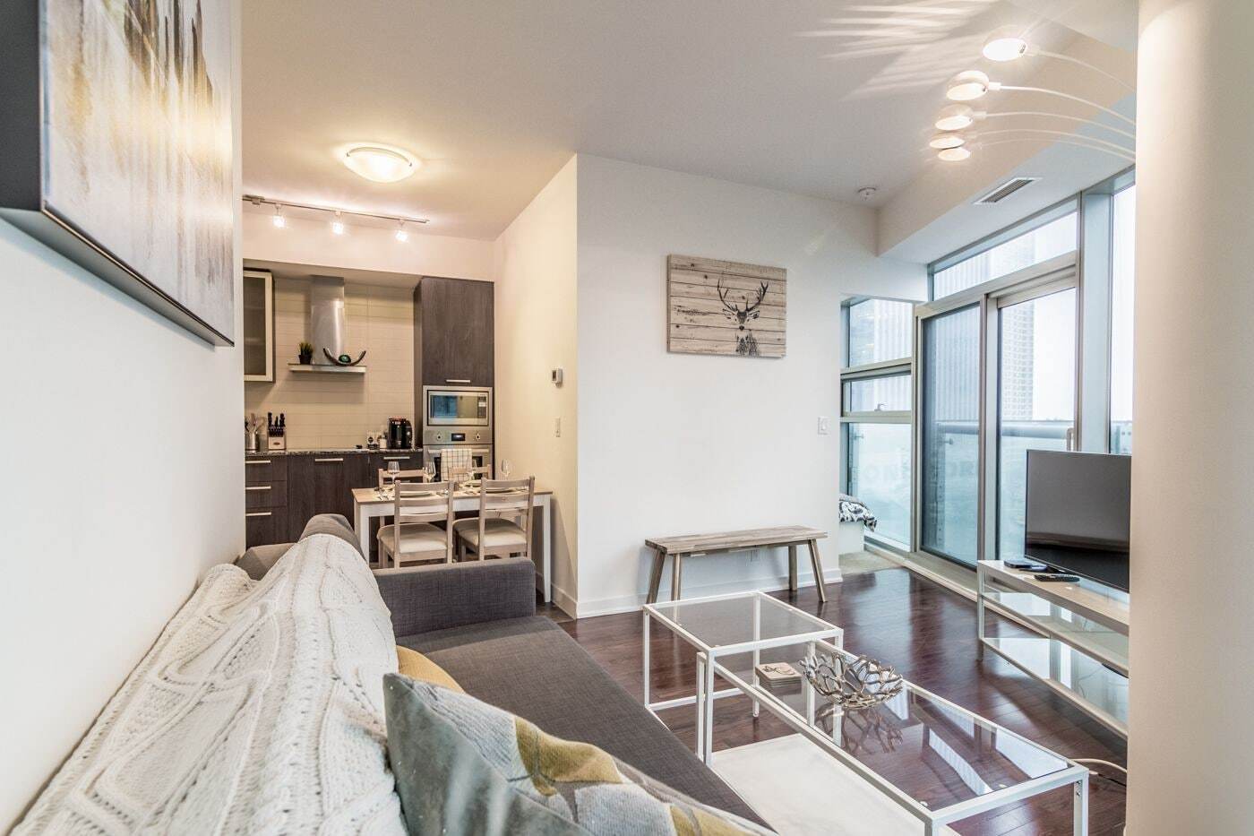 Aoc Suites - Two Bedroom Condo - City/Cn Tower View Toronto Kültér fotó